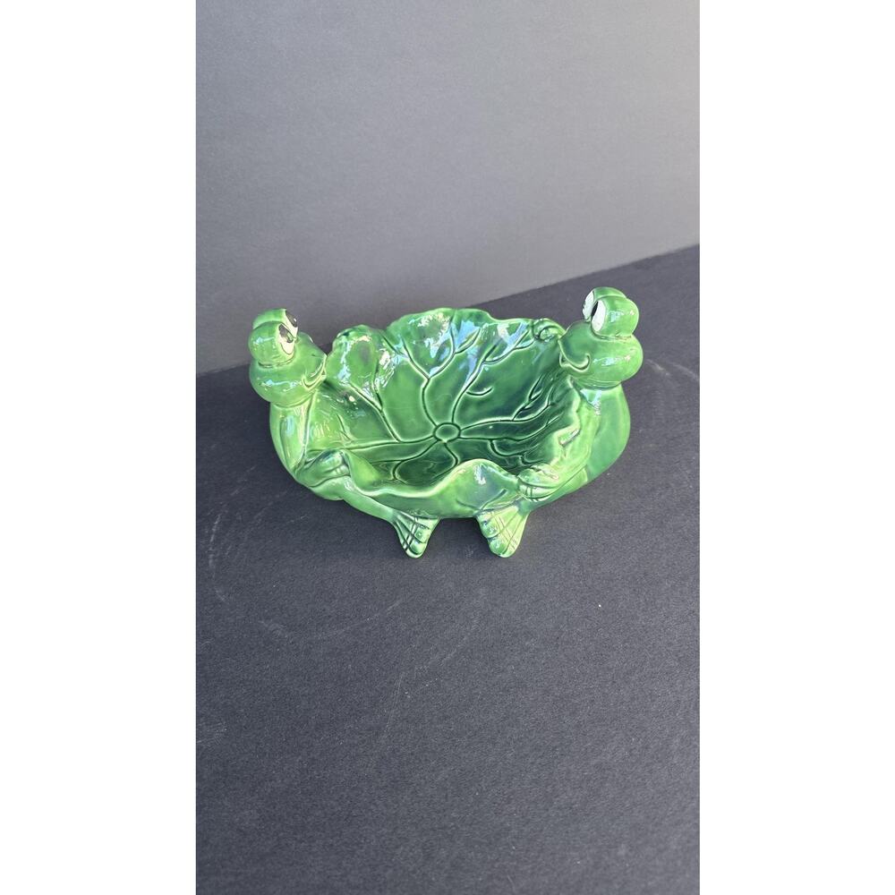 Apropos Frog Planter Bowl Dish Green Ceramic Leaf Lily Pad Cute Home Decor